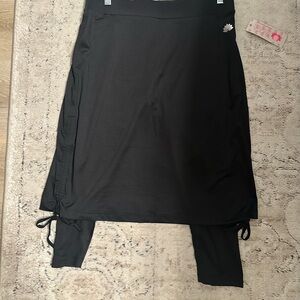 Snoga Black 22” Skirt with Leggings